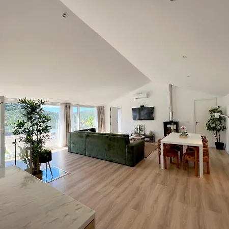 בית נופש Casas Capela By O'porto Seven Ferral